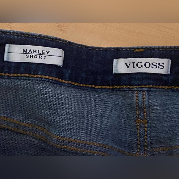 Vigoss Marley Mid Rise Cuffed Denim Shorts Size 31 Dark Wash Stretch - Picture 5 of 6